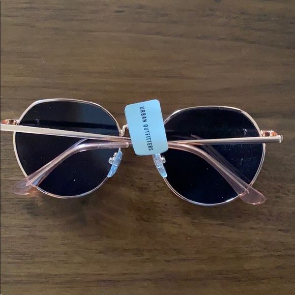 Sunglass - Picture 2 of 2